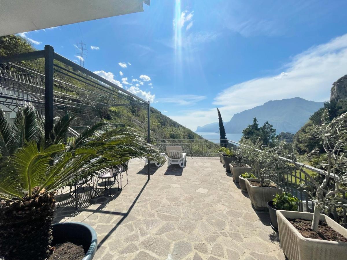 Viewlake Apartment Torbole Sul Garda Exterior photo