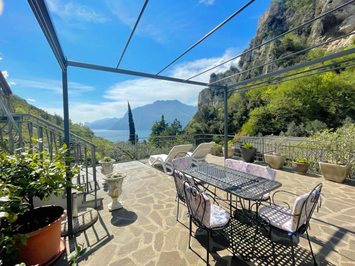 Viewlake Apartment Torbole Sul Garda Exterior photo